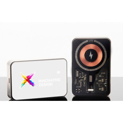 3.1-p24-powerbank-magsafe-1000-mah-lifestyle-logo-blanc-led.zoom-id616-jan26.jpg