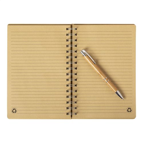 AP721489__B-id444-avril26.jpg