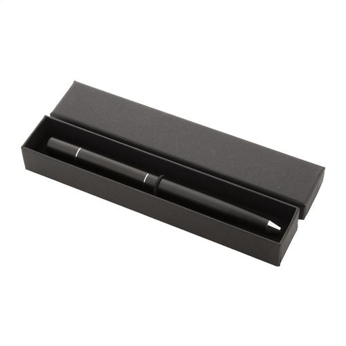 AP800497-10-id444-avril26.jpg