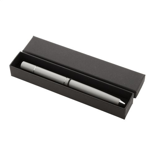 AP800497-77-id444-avril26.jpg