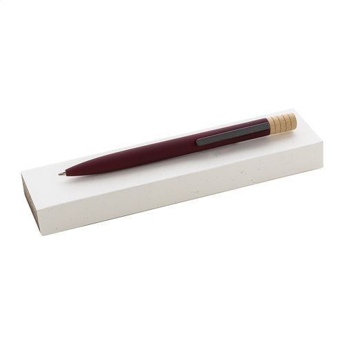 AP808192-08__G-id444-avril26.jpg