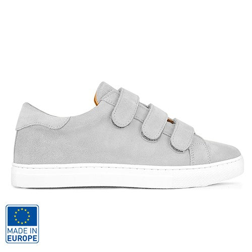 Basket_Femme_gris_clair_Devant_CH-KM-CONSTANCEt_CYBER26.jpg