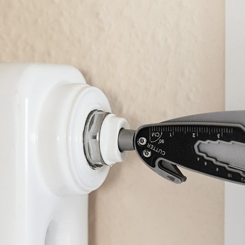Couteaux__outils___744-00_CYBER26.jpg