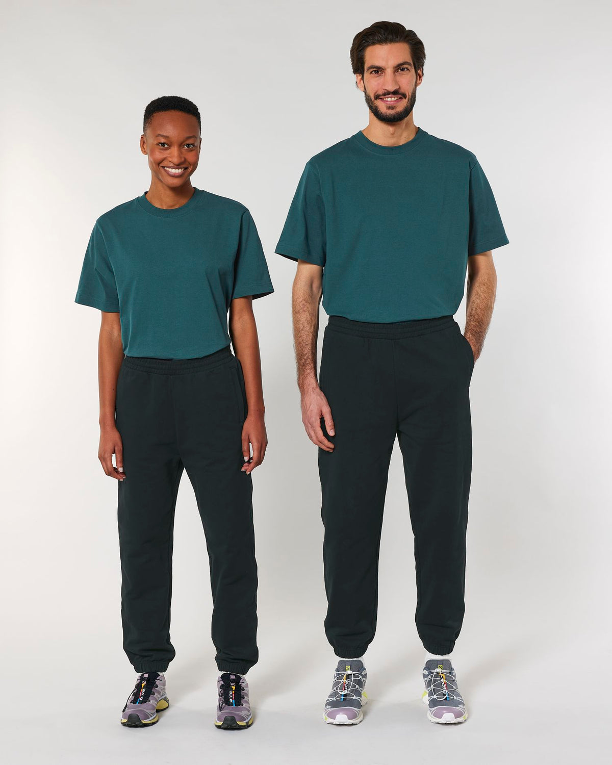 Black - C002