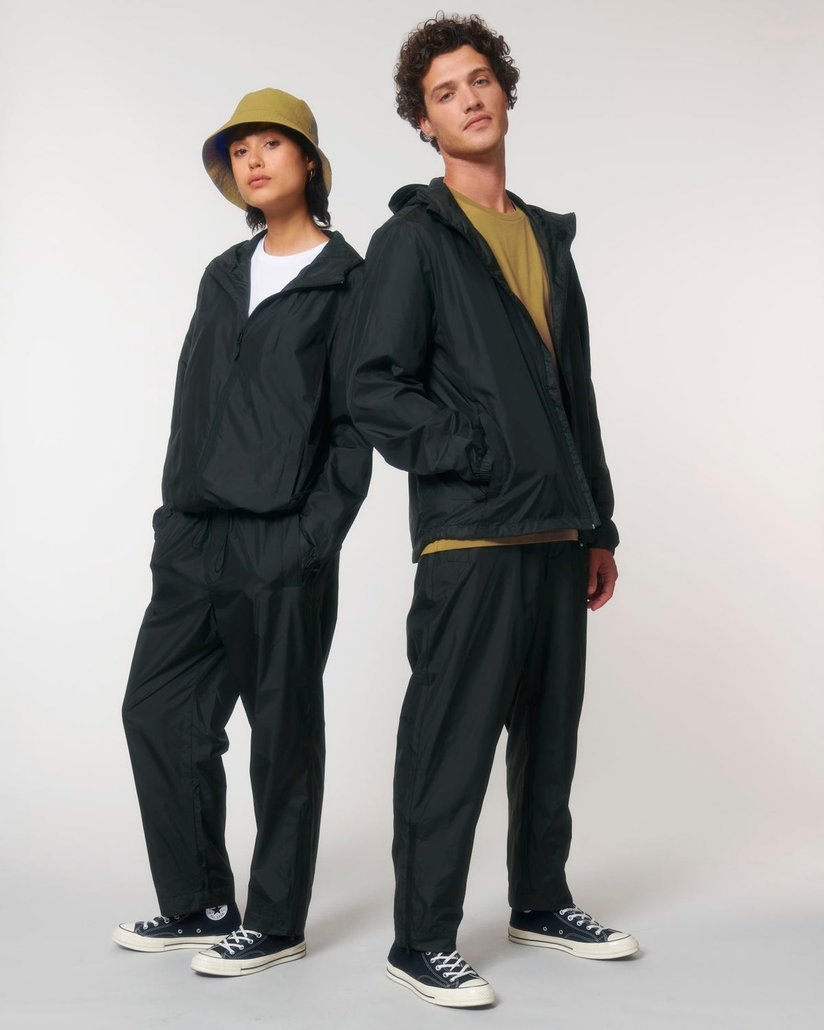Black - C002