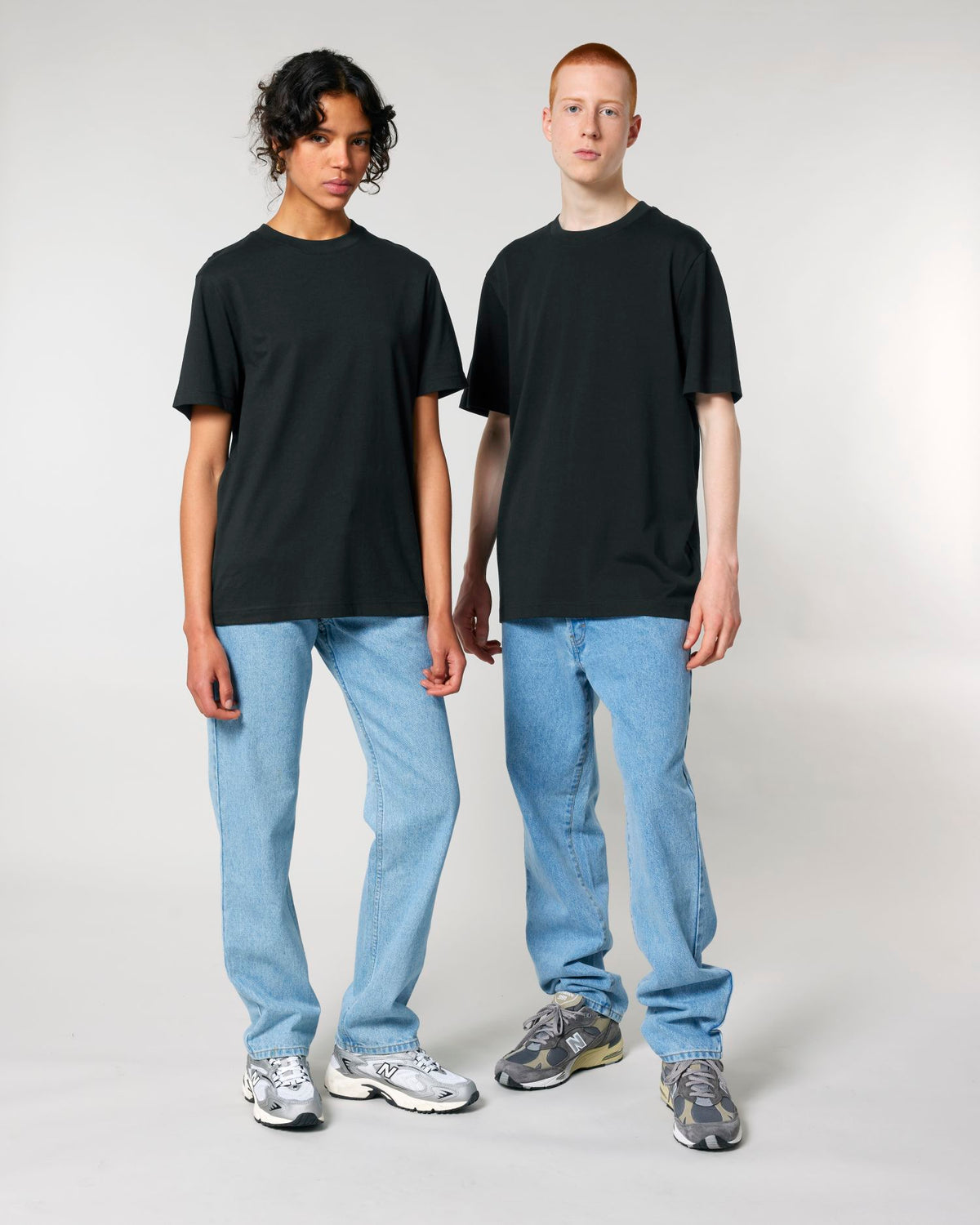 Black - C002