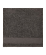 Gris foncé