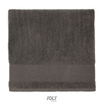 Gris foncé