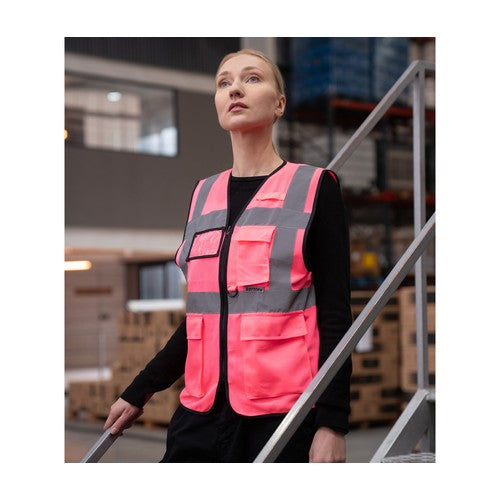 KX226_lifestyle2_IBX_2026.jpg