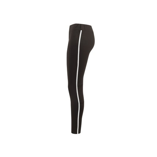 LV895_P7_leftside_IM_2025.jpg