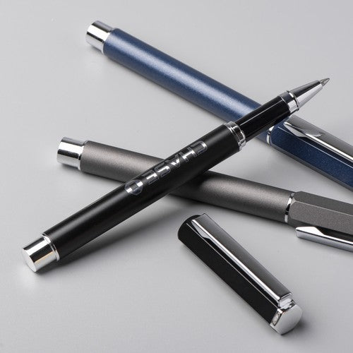 MASTER-Metal-Pen-BND181-BND181LIFESTYLE-2-CHILI-26.jpg
