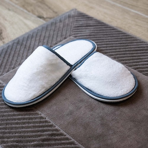 Mules___AMB_T1-SLIPPERS_CYBER25.jpg