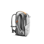 PD-Everyday-Backpack-20L-Ash-3-id732-juin25.jpg