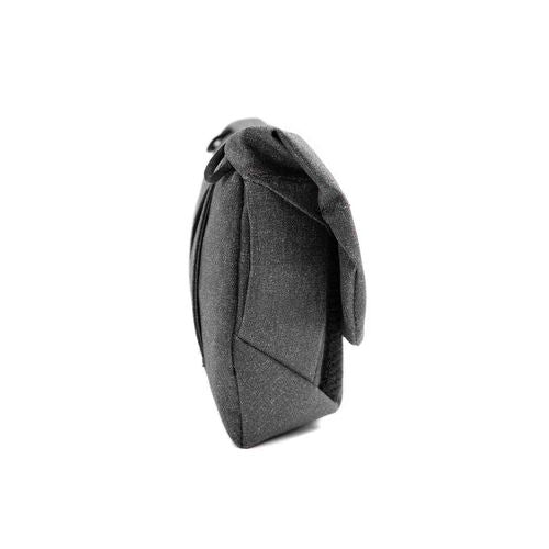 PD-FieldPouch-Charcoal-5-id732-juin25.jpg