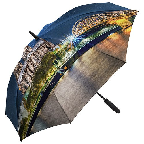 Parapluie_standard_LED_Xpress_DesignD_FP77749_CYBER26.jpg