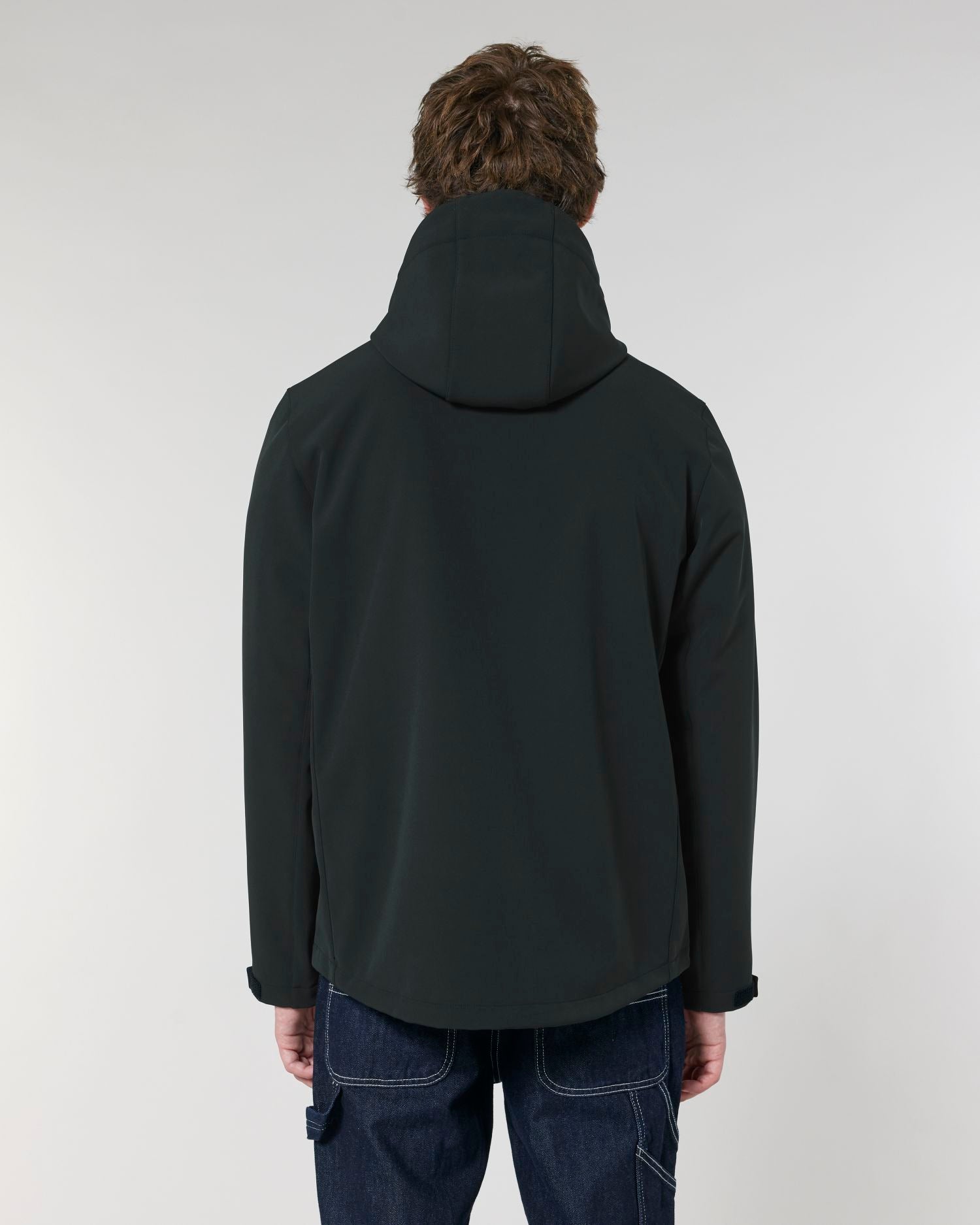 Black - C002
