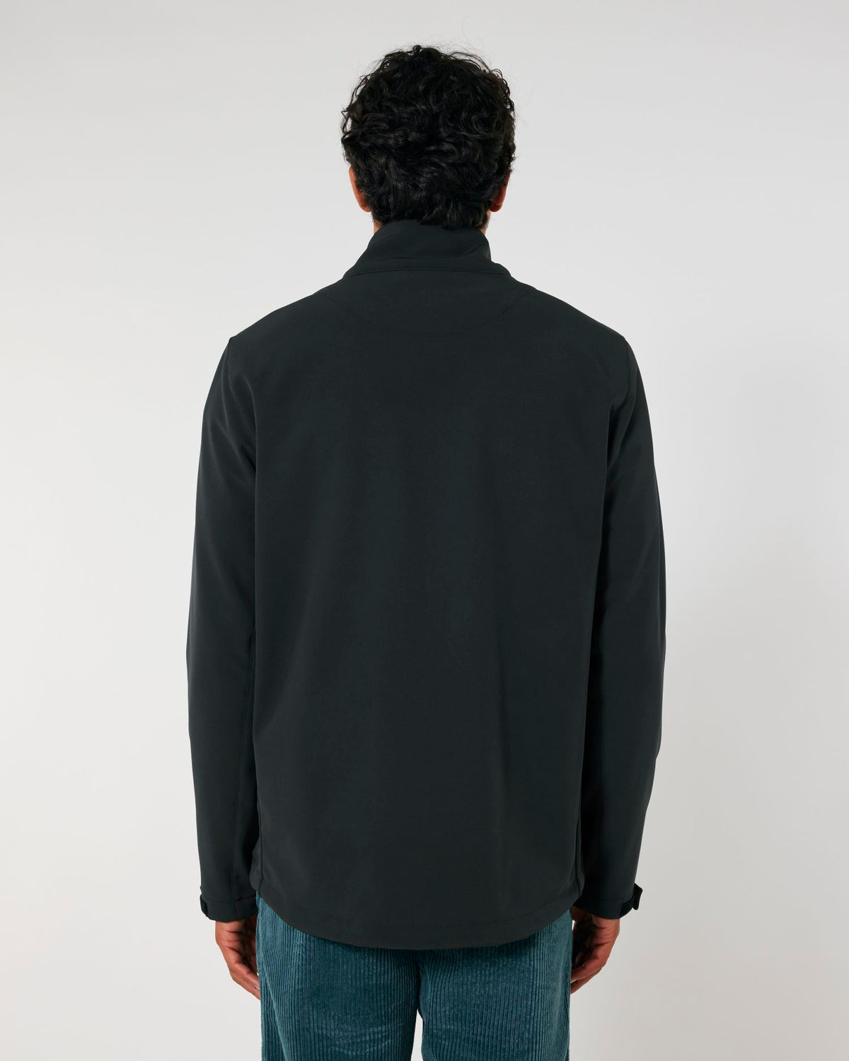 Black - C002
