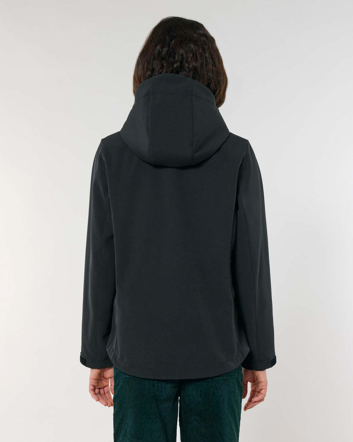 Black - C002