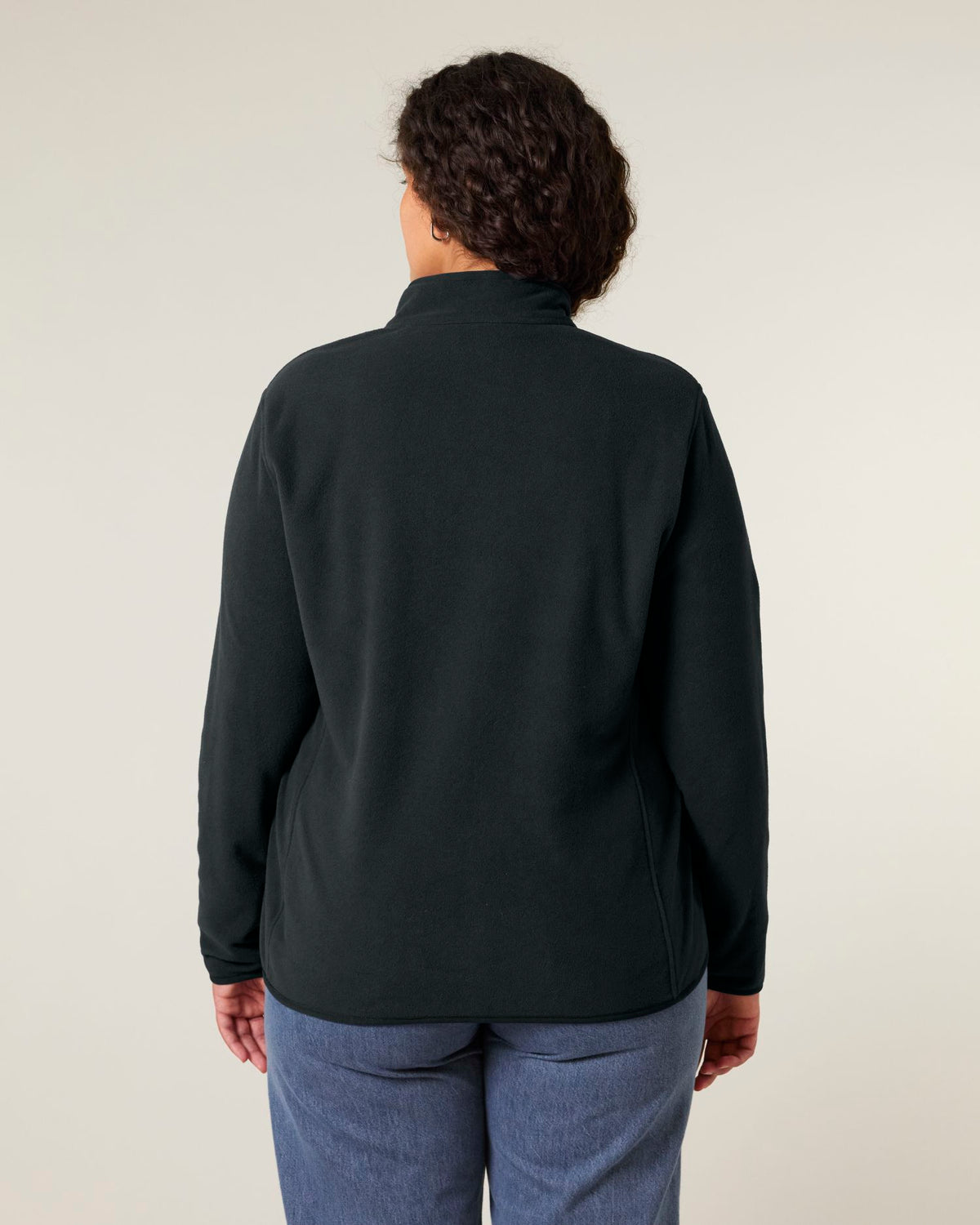 Black - C002