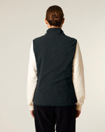 Black - C002