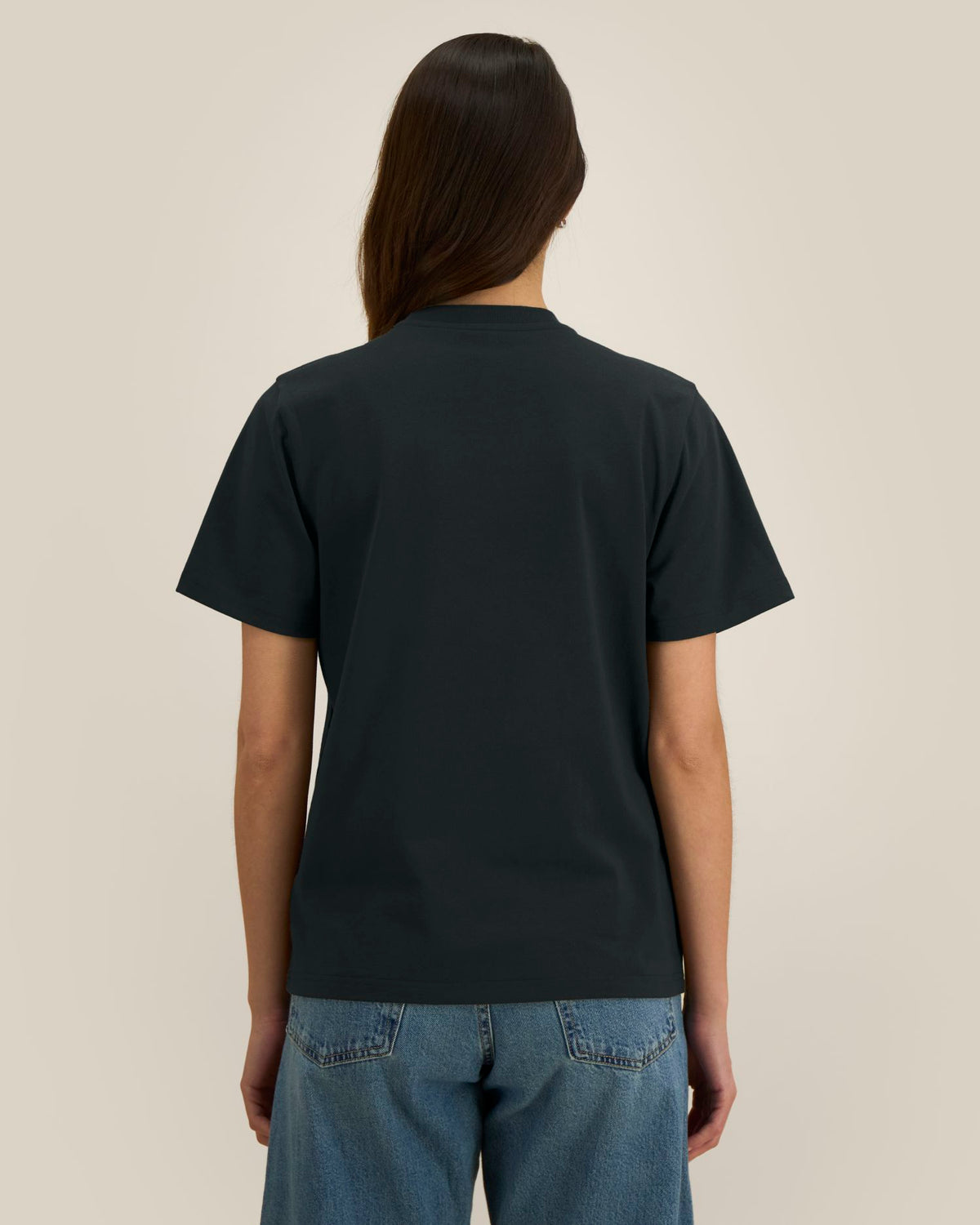 Black - C002