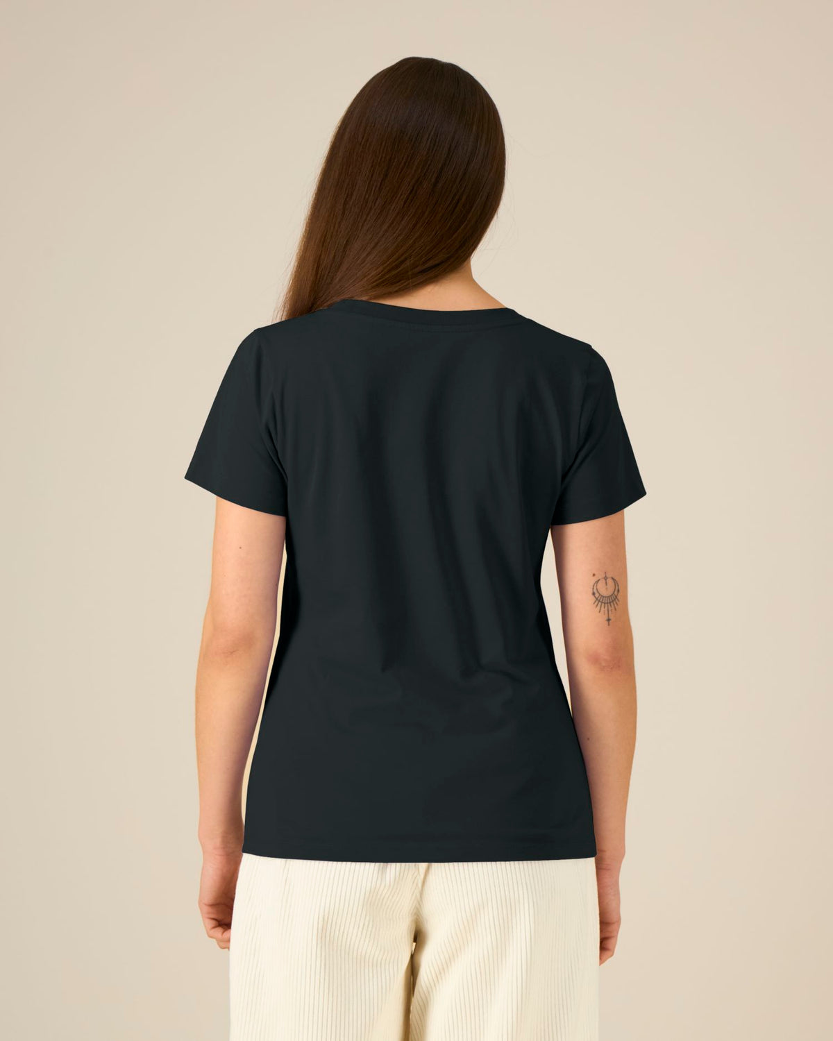 Black - C002