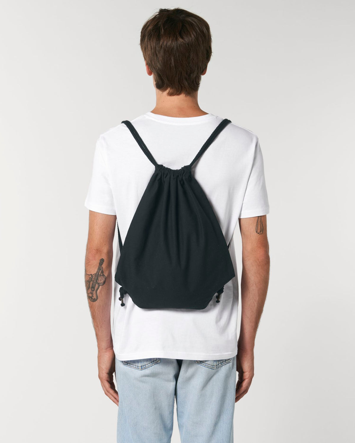 Black - C002