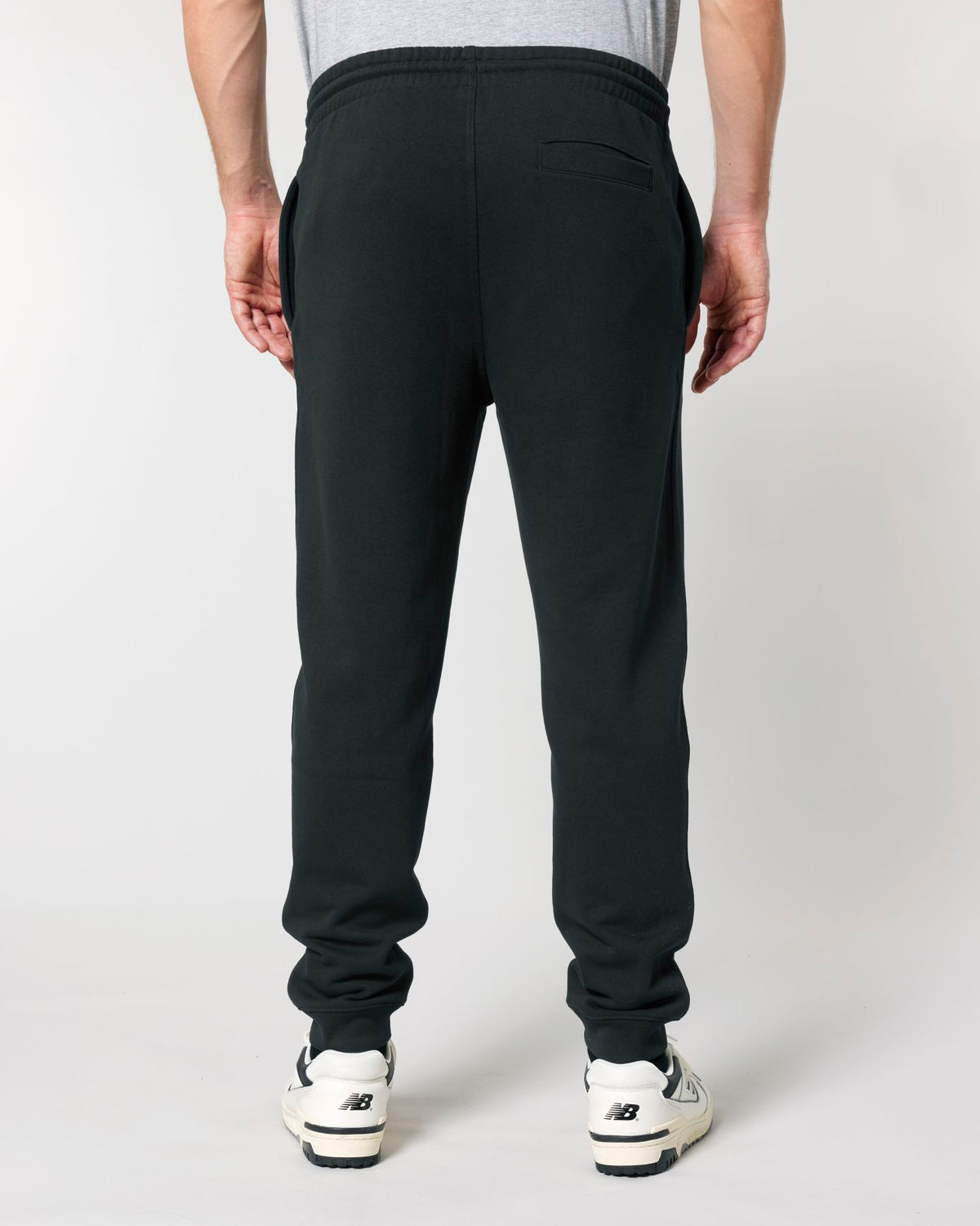 Black - C002