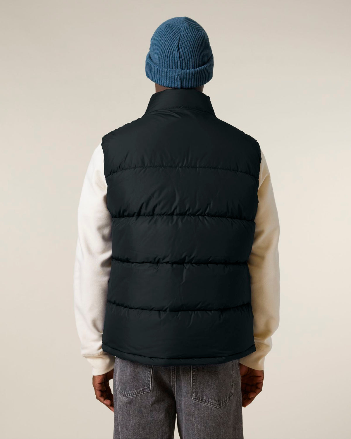 Black - C002