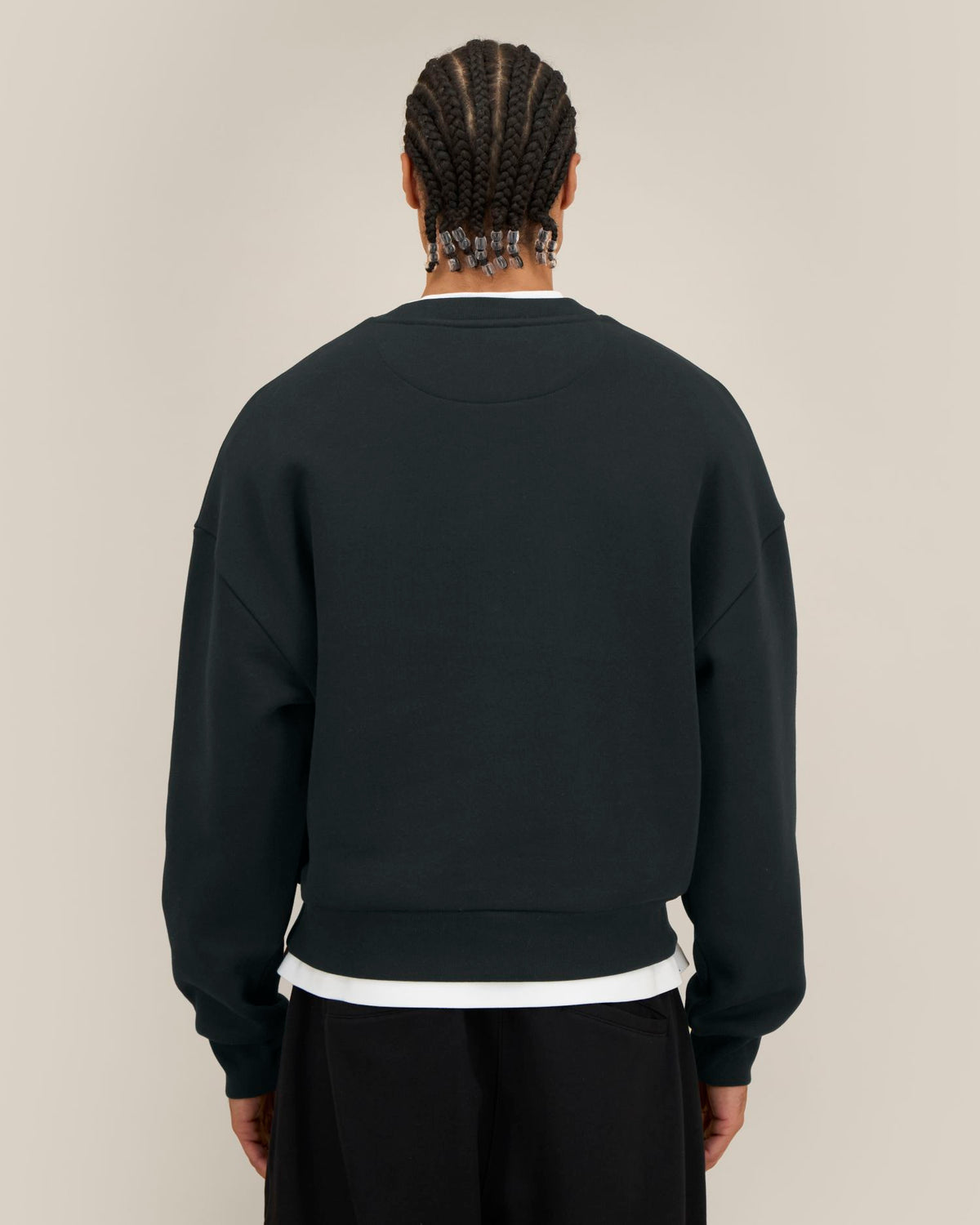 Black - C002