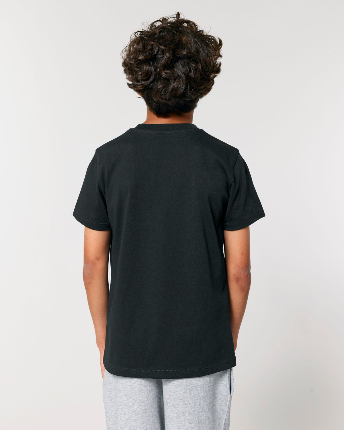 Black - C002