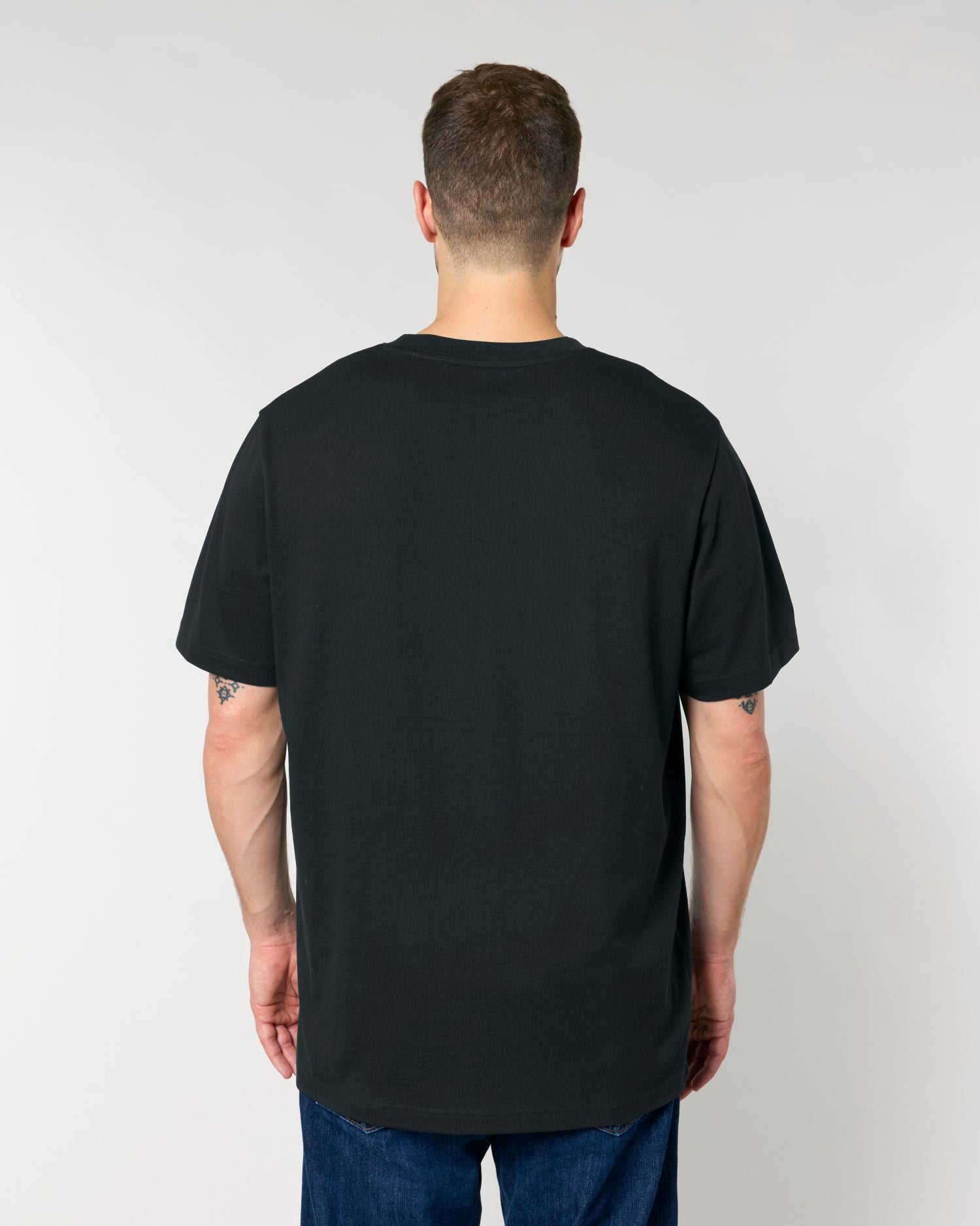 Black - C002