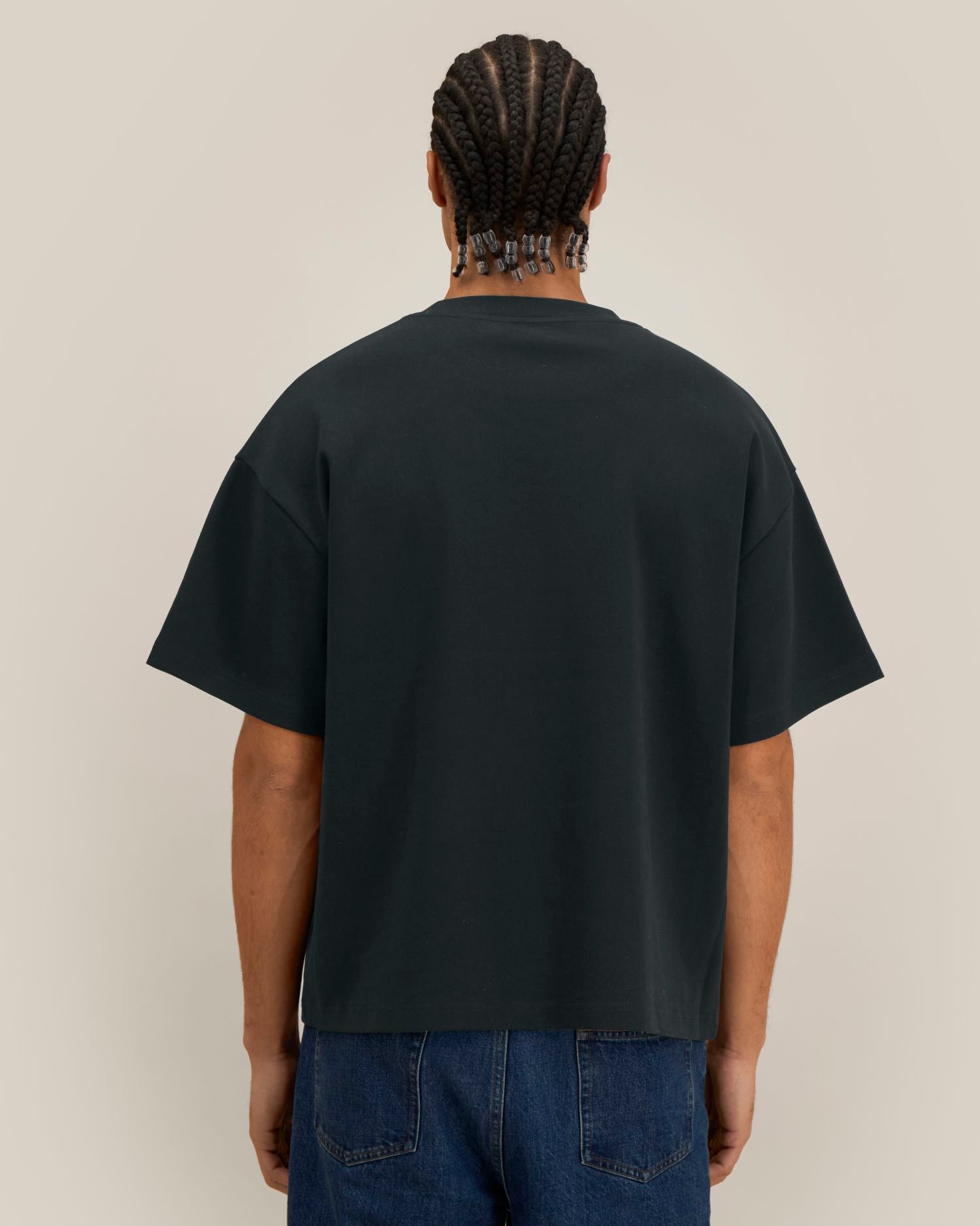 Black - C002