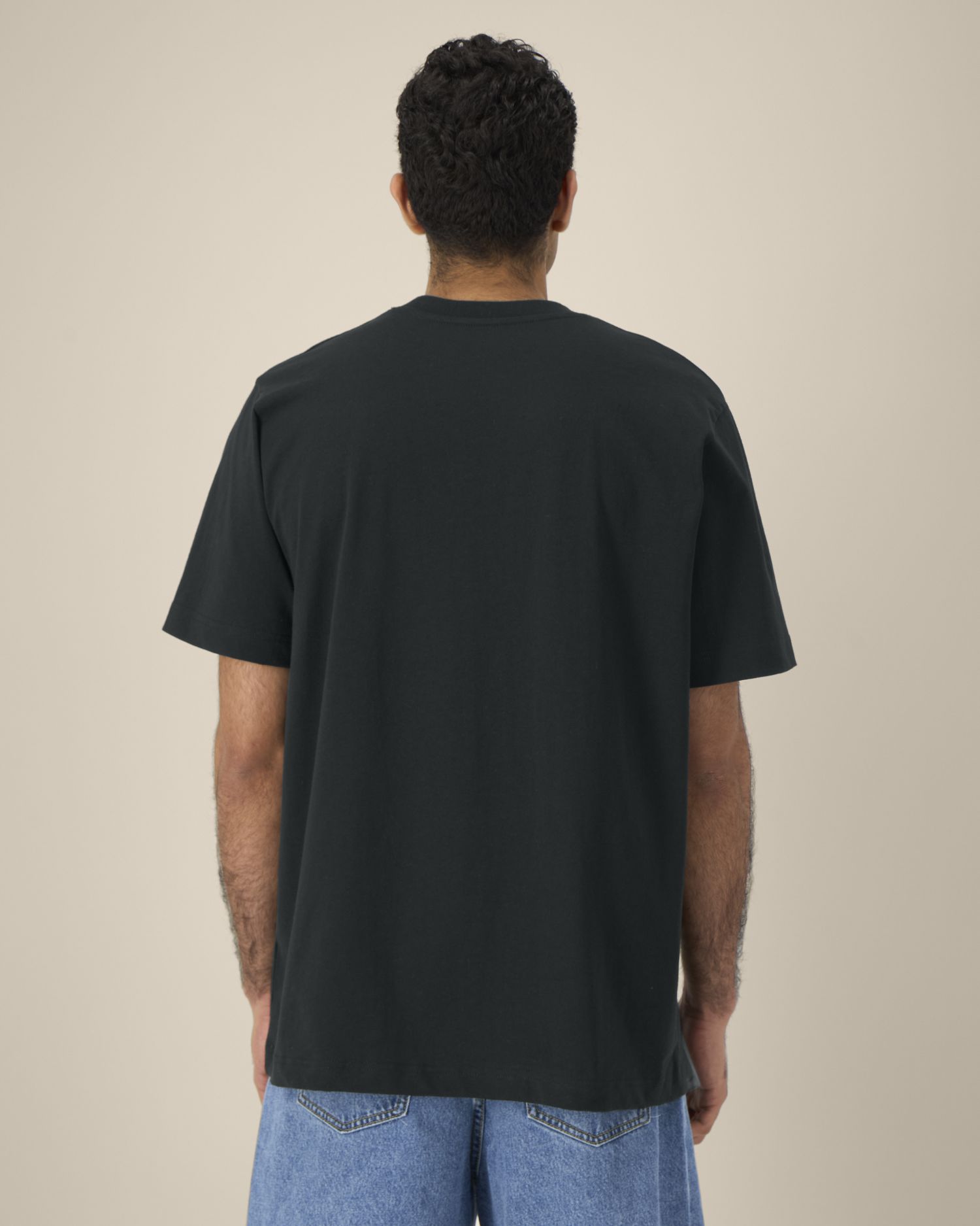 Black - C002