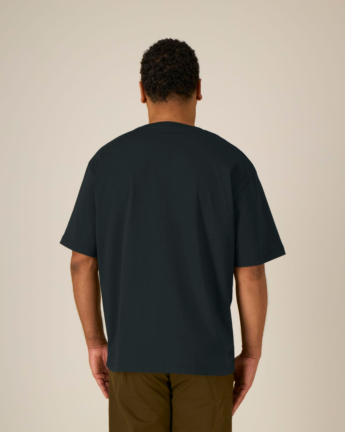 Black - C002