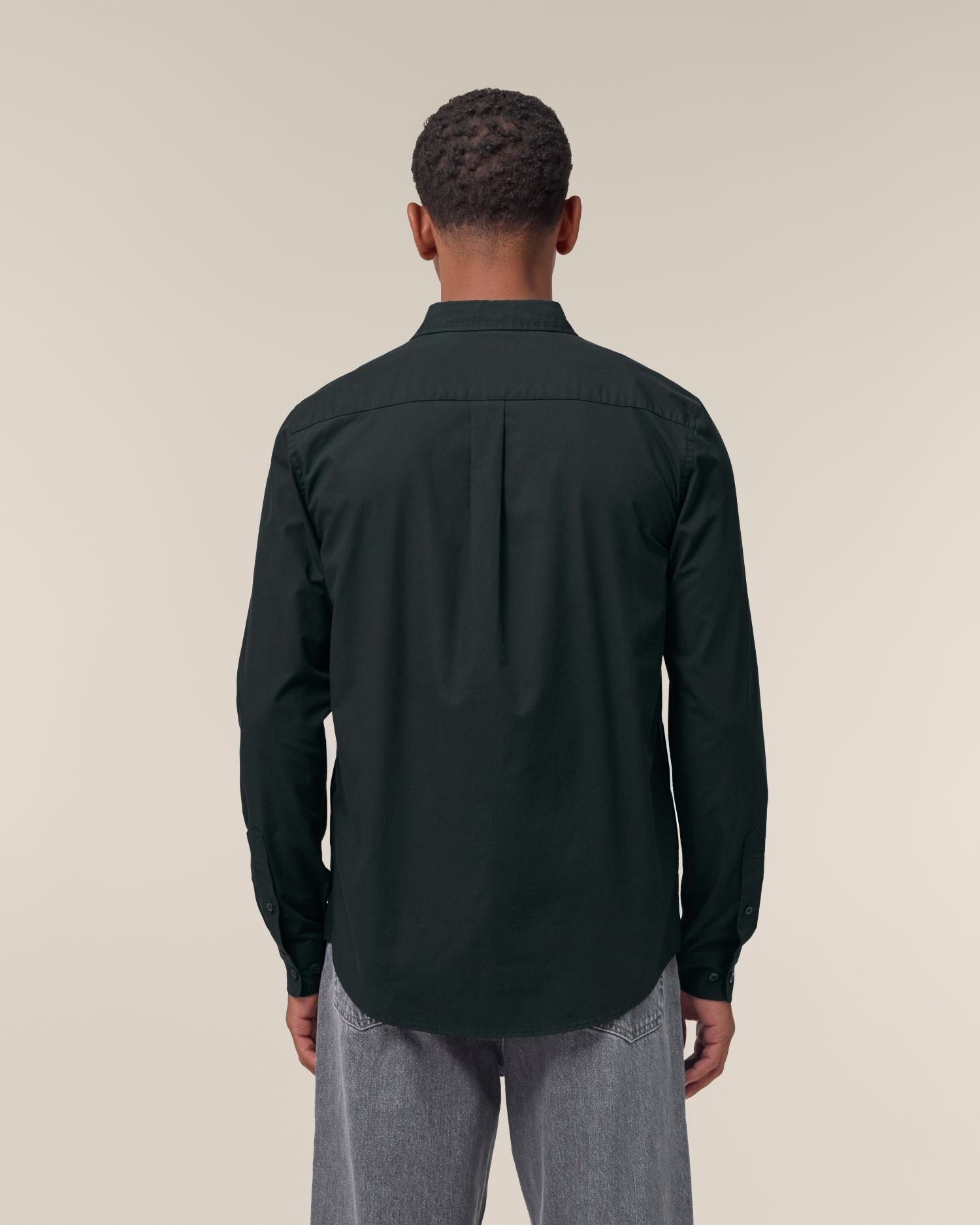 Black - C002