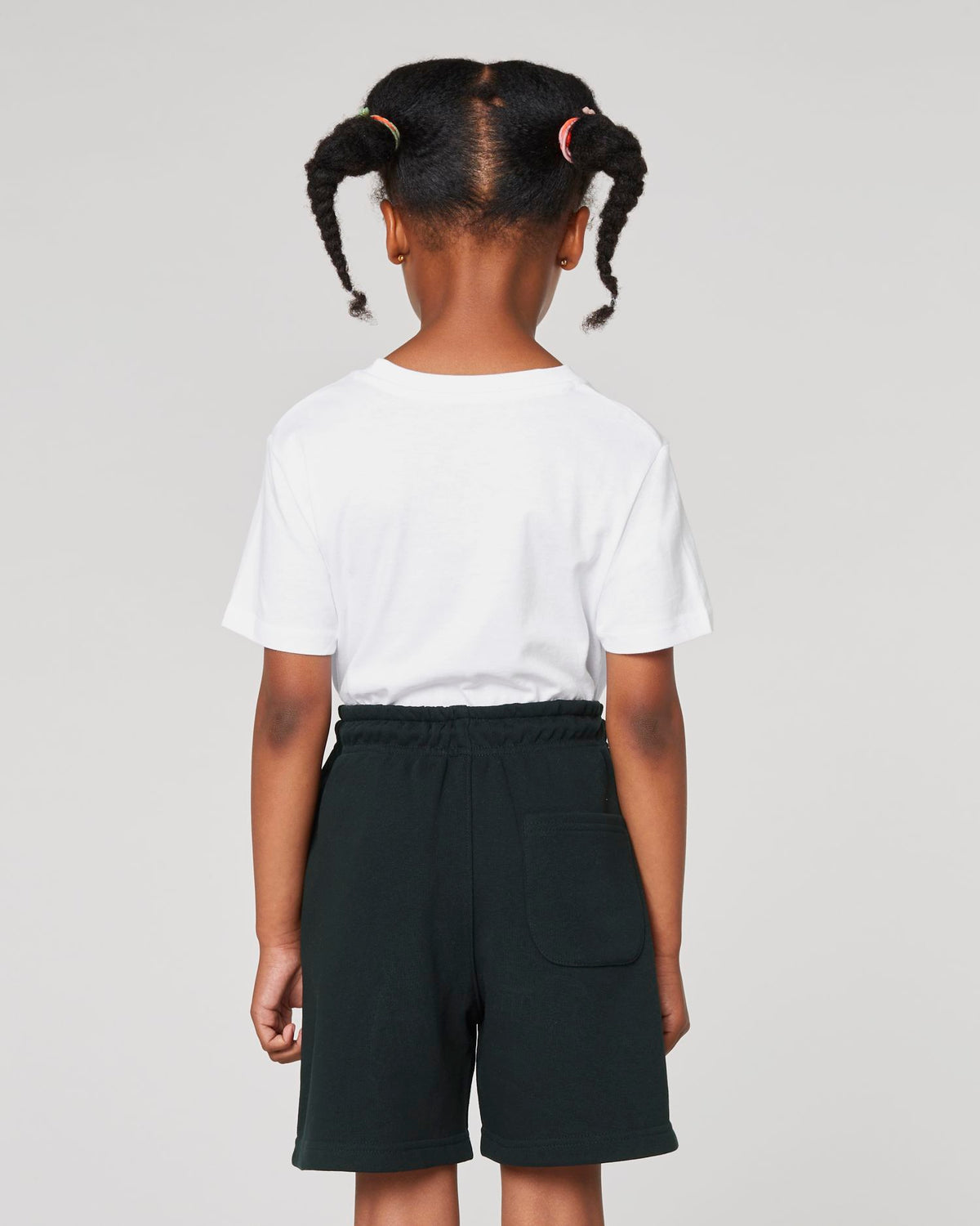 Black - C002