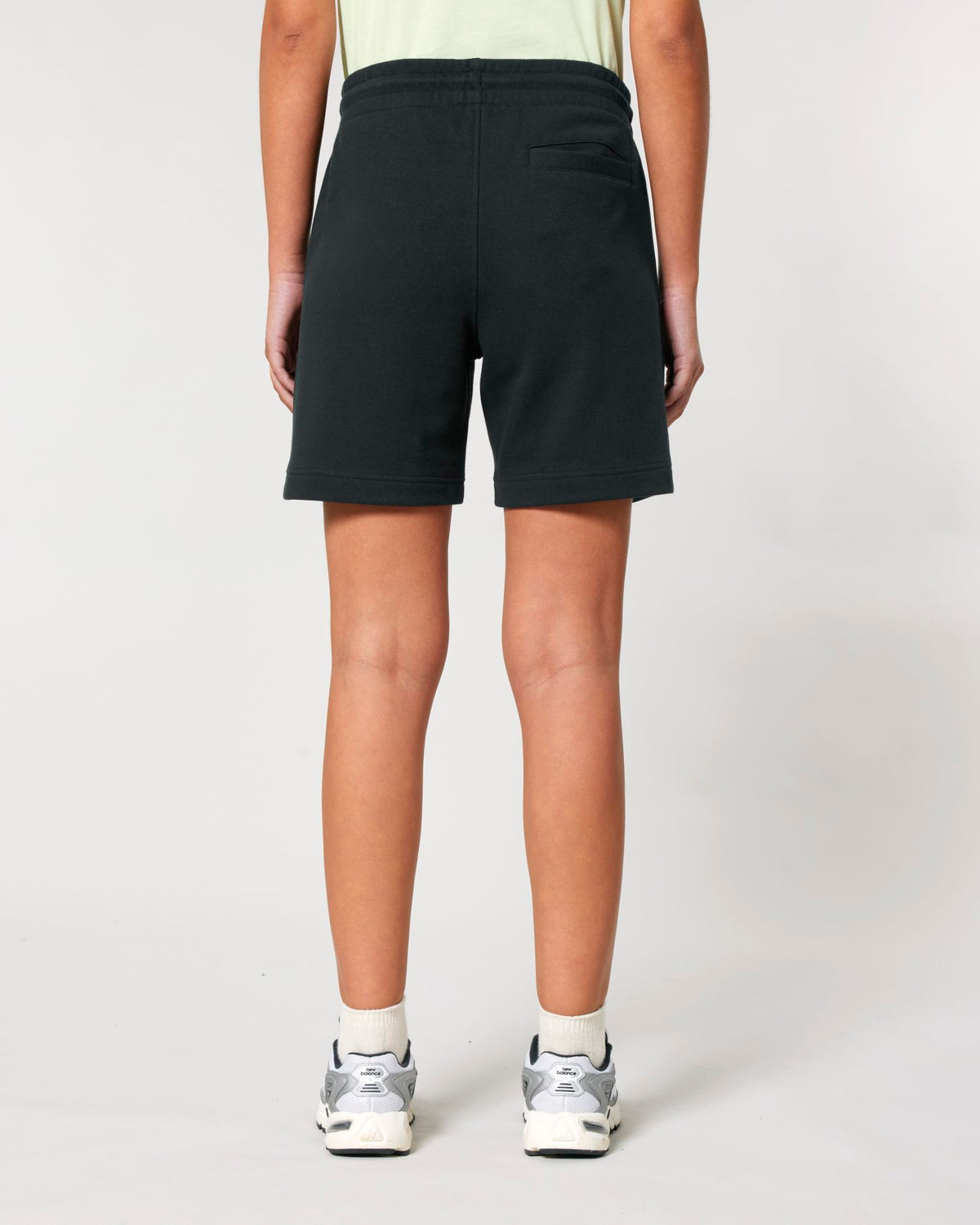 Black - C002
