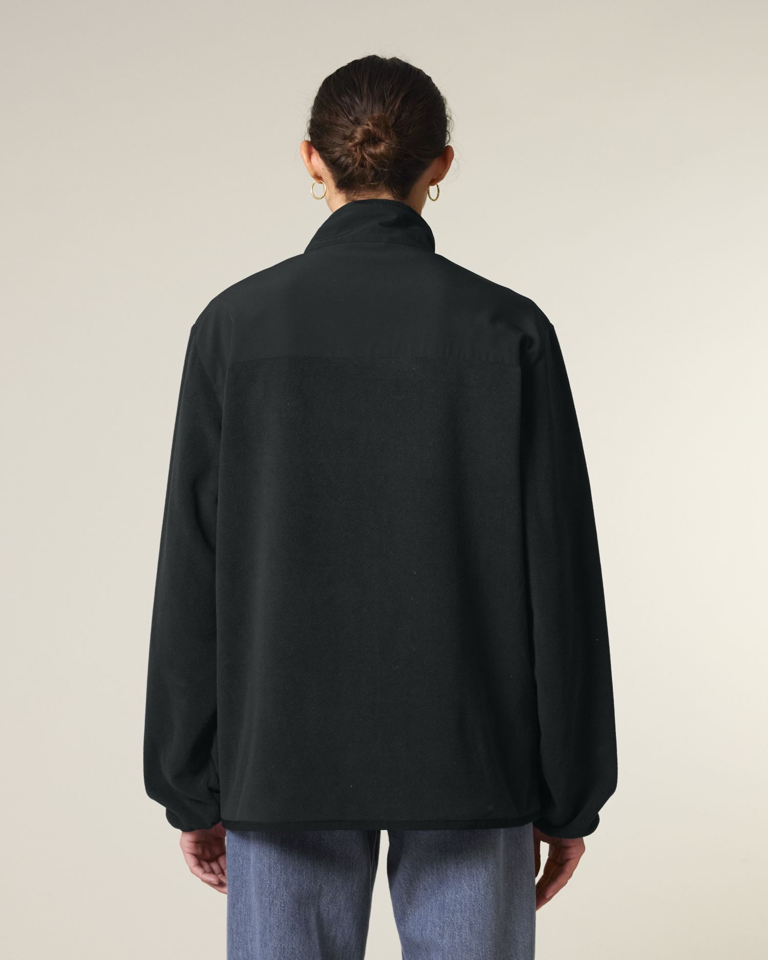 Black - C002