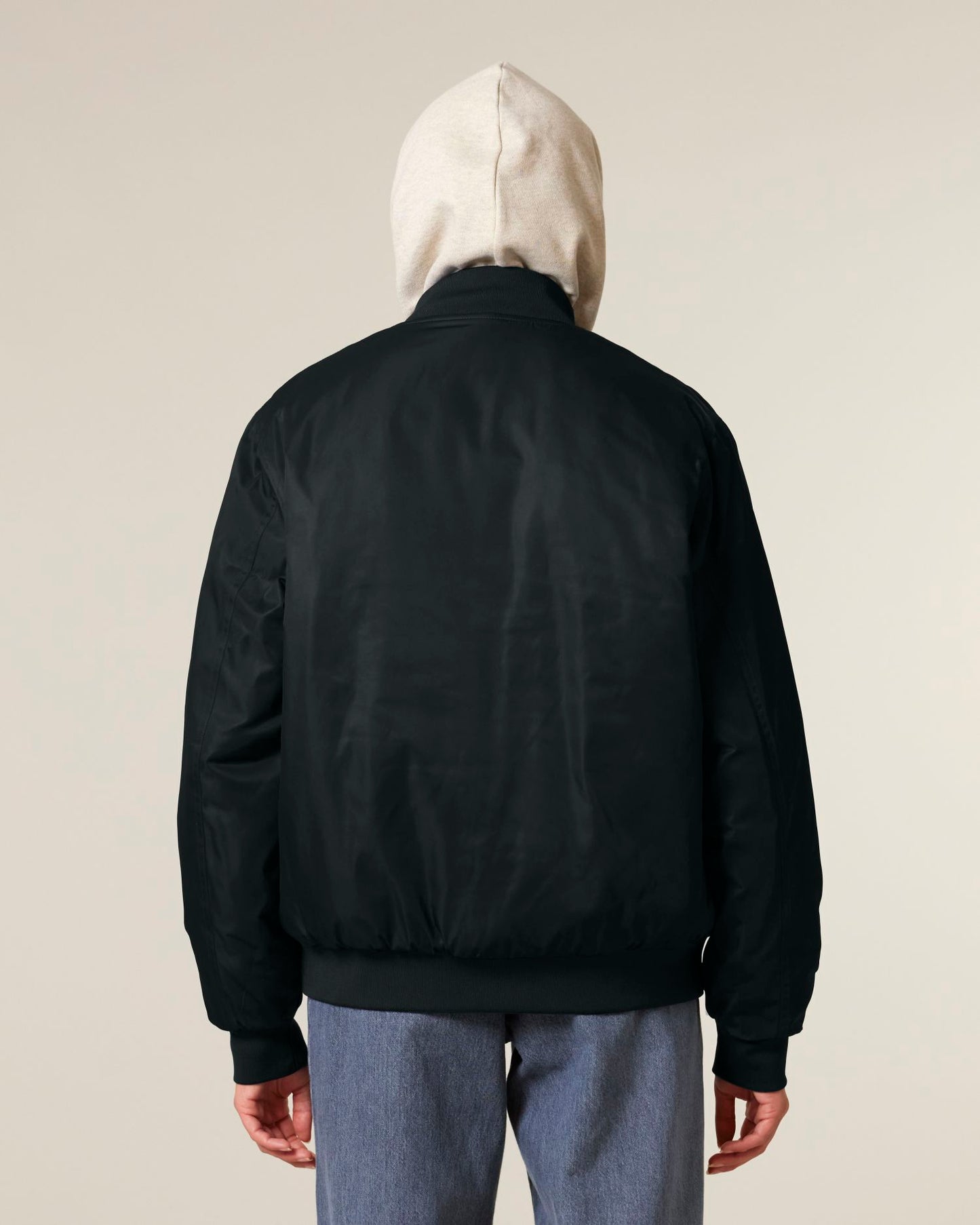Black - C002