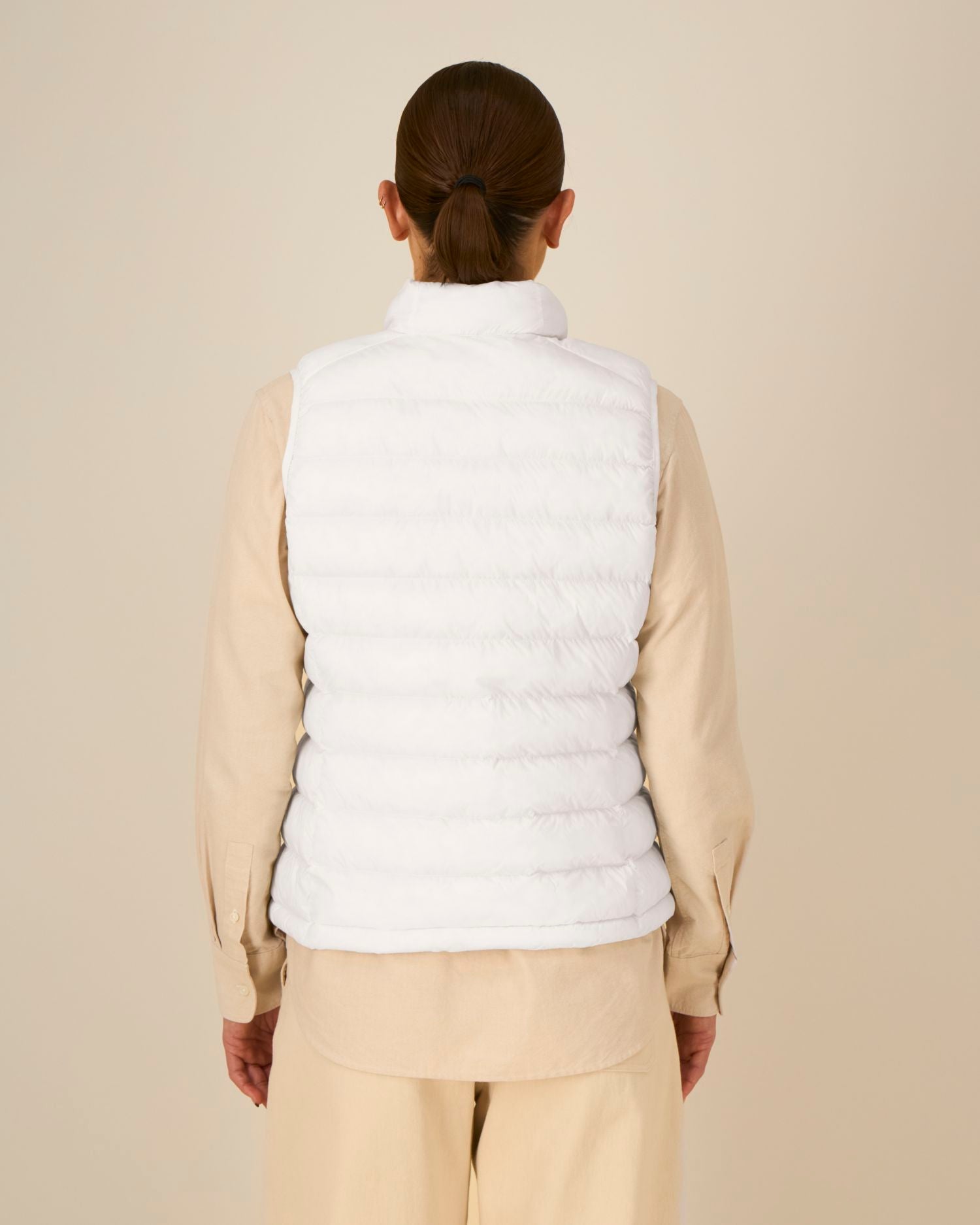 Off White - C018