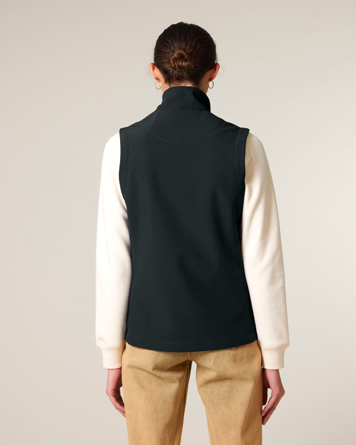 Black - C002