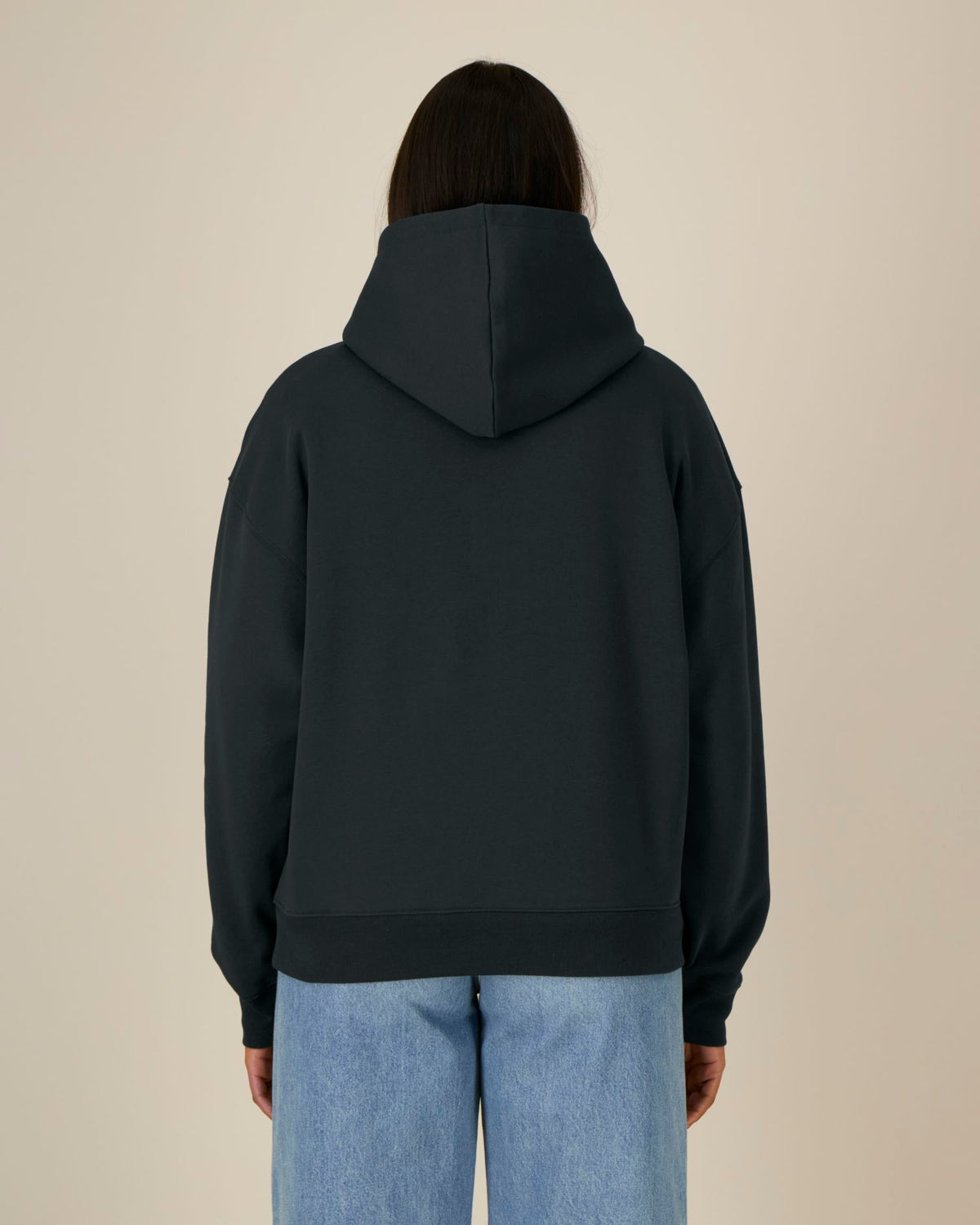 Black - C002