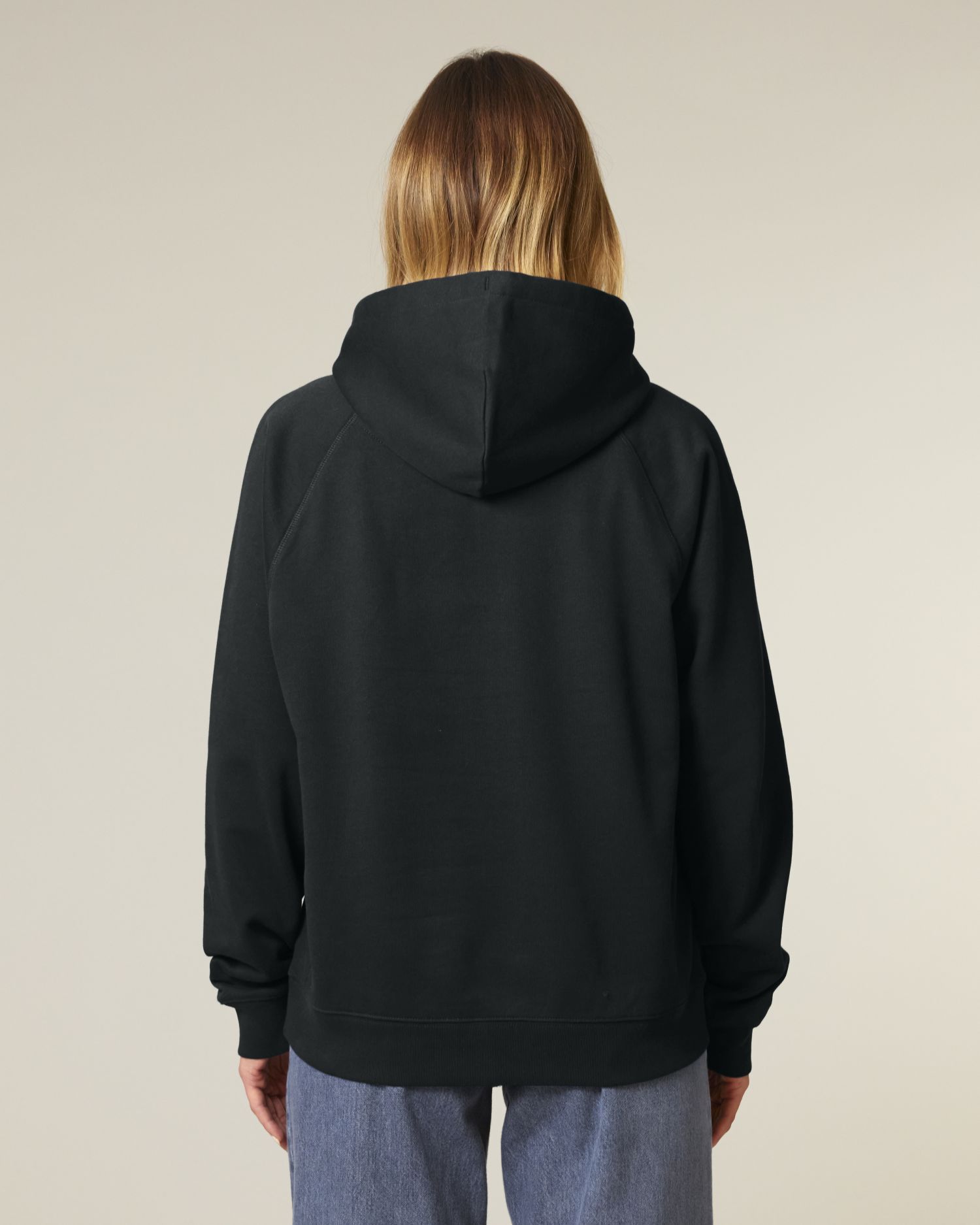 Black - C002