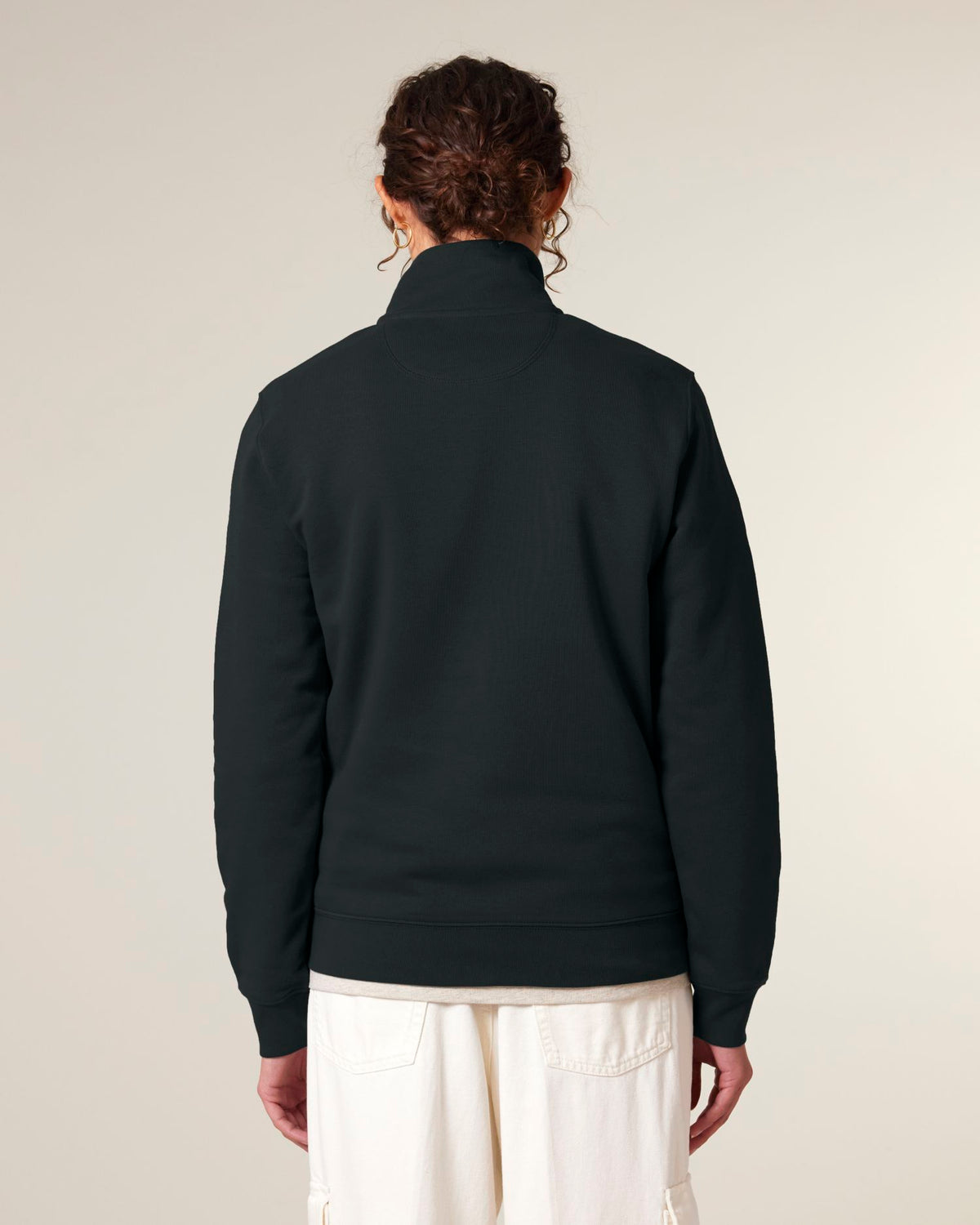 Black - C002