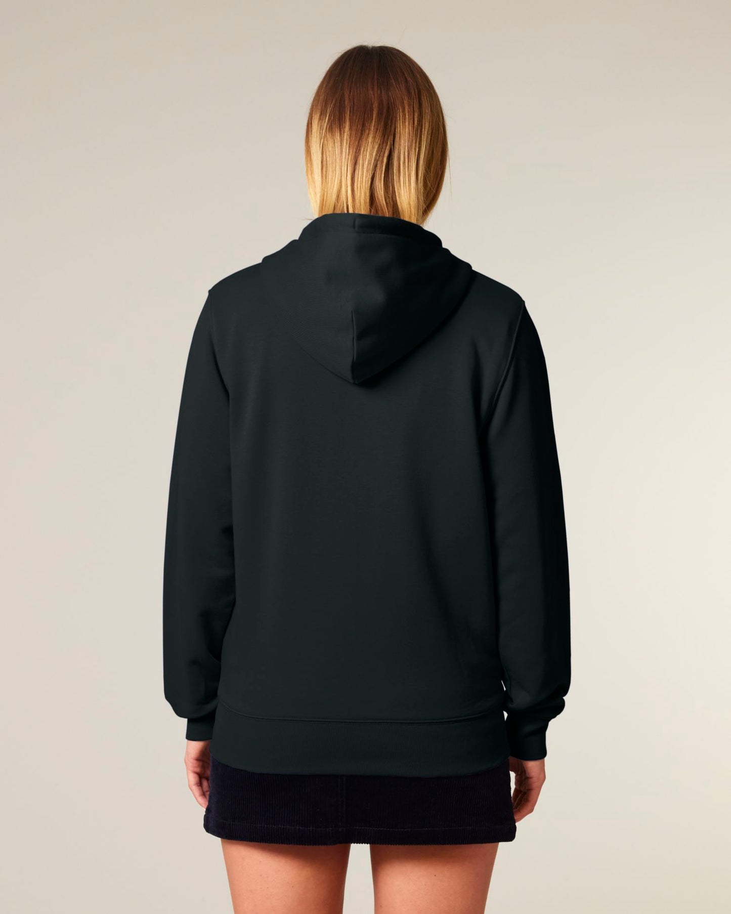 Black - C002