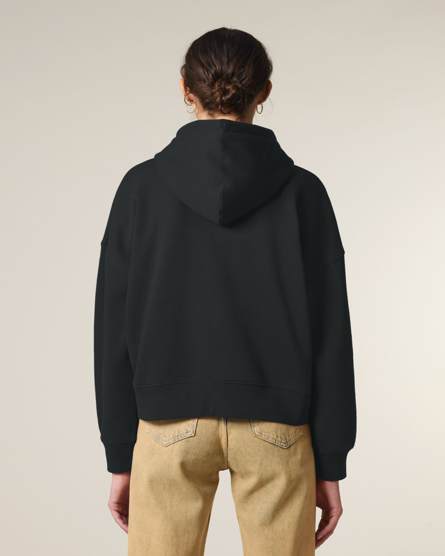 Black - C002