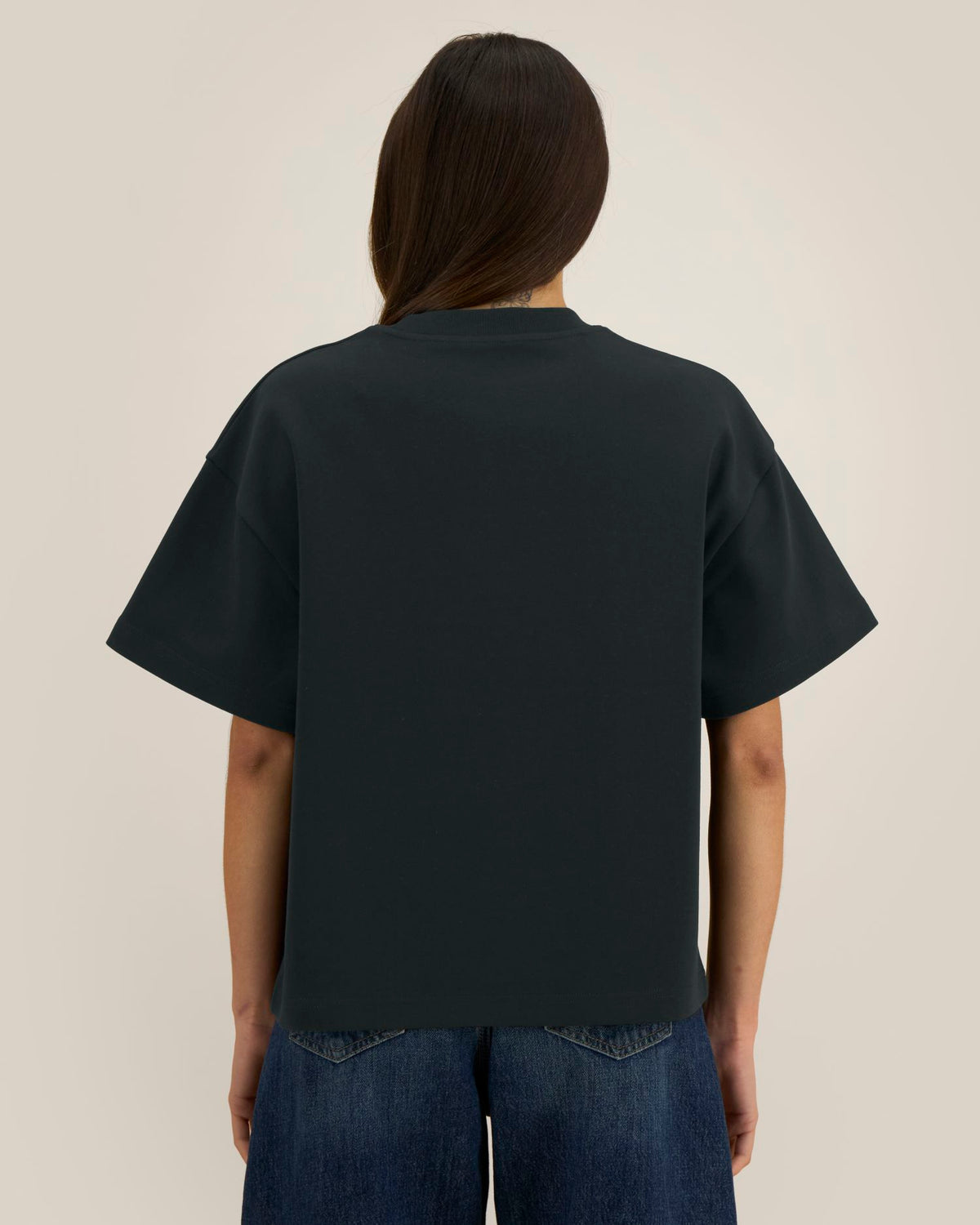 Black - C002