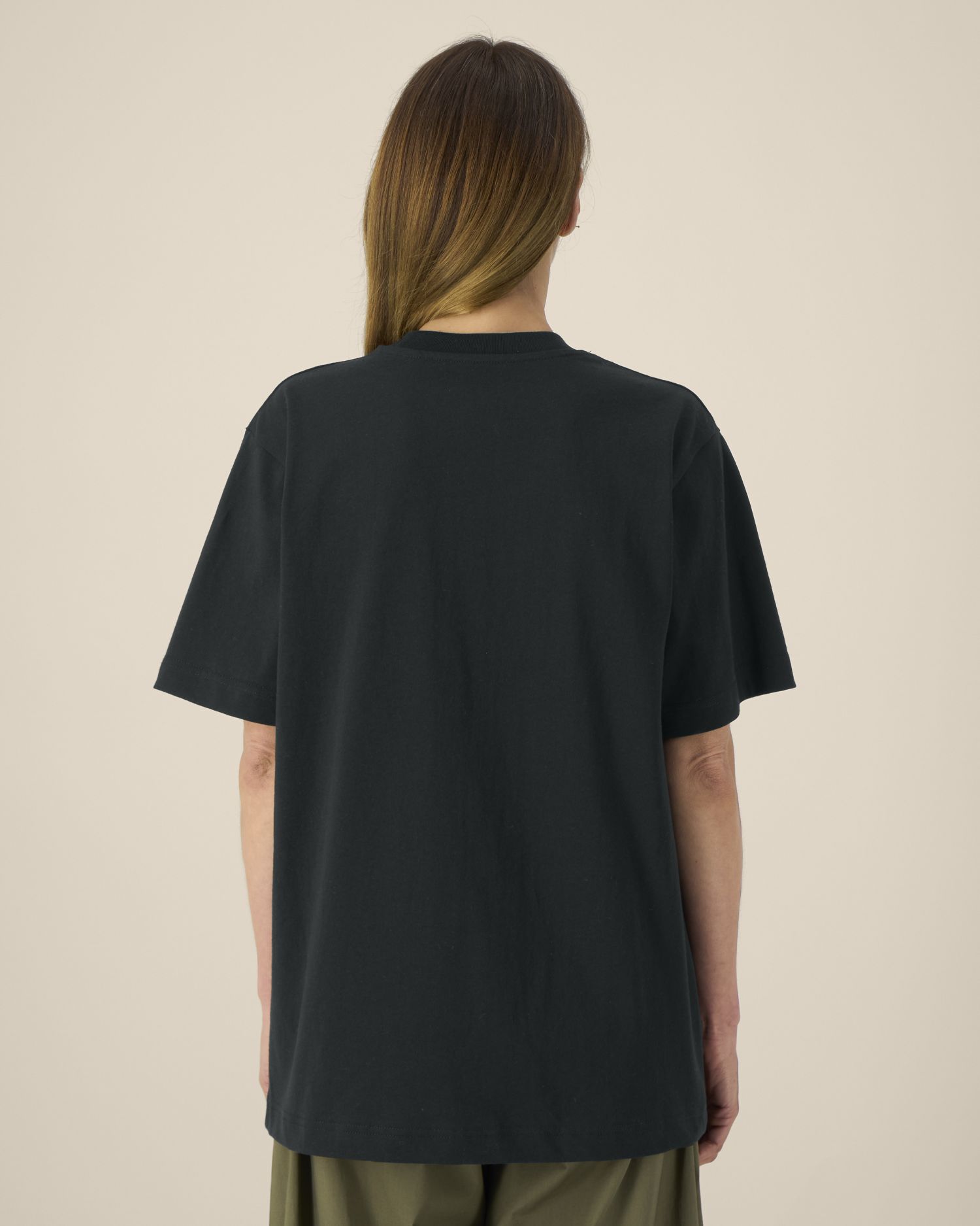 Black - C002