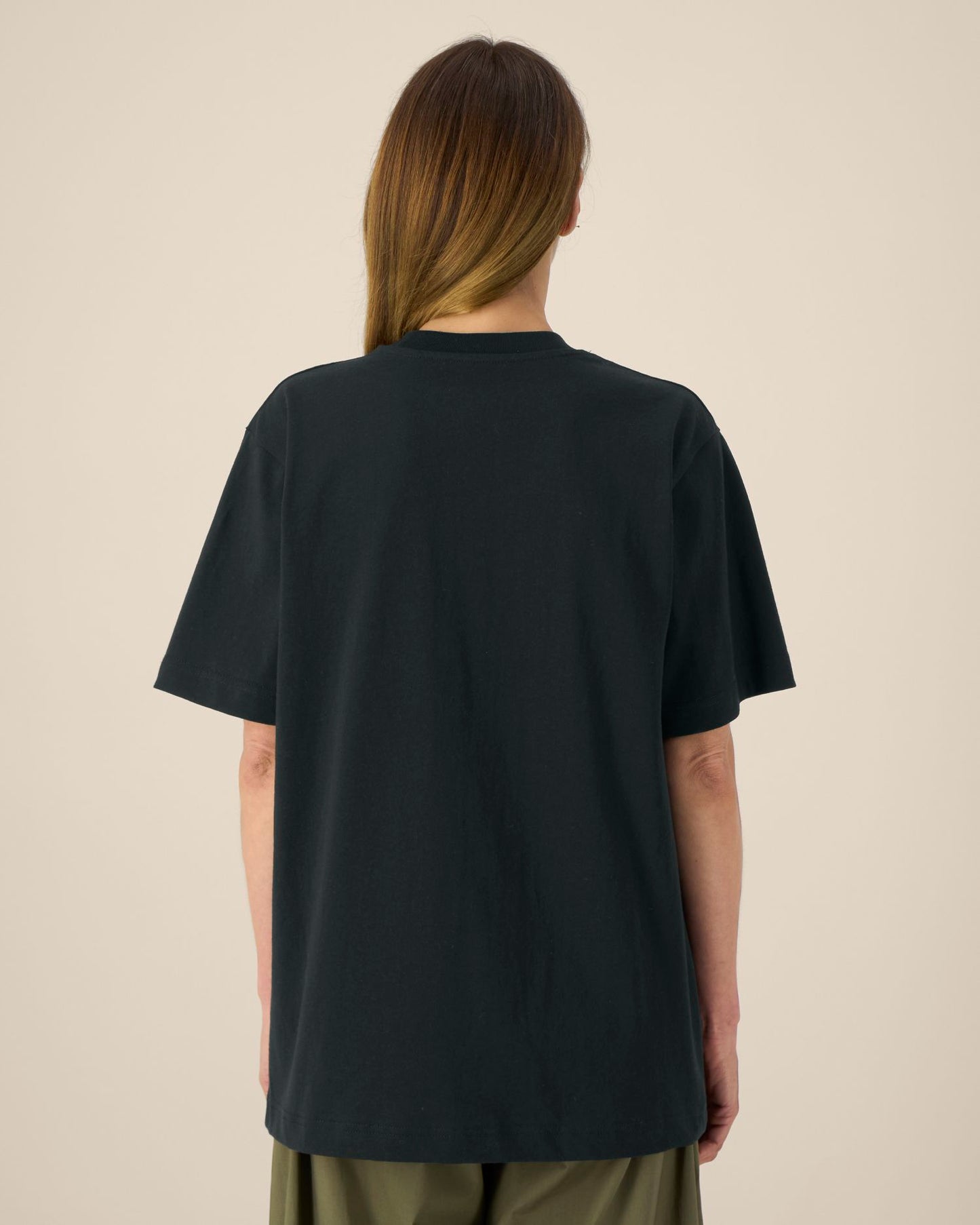 Black - C002